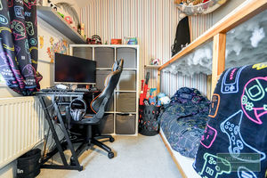 Photo 2- click for photo gallery